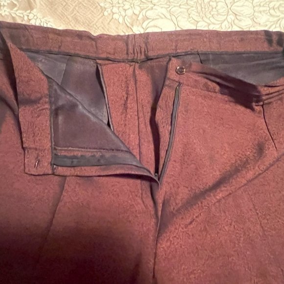 One-Of-A-Kind Tailored Women's Pant Suit! - Picture 14 of 16